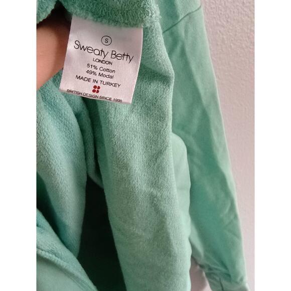 Sweaty Betty Simhasana Pullover in a mint green color small teal beachy coastal - Picture 7 of 10